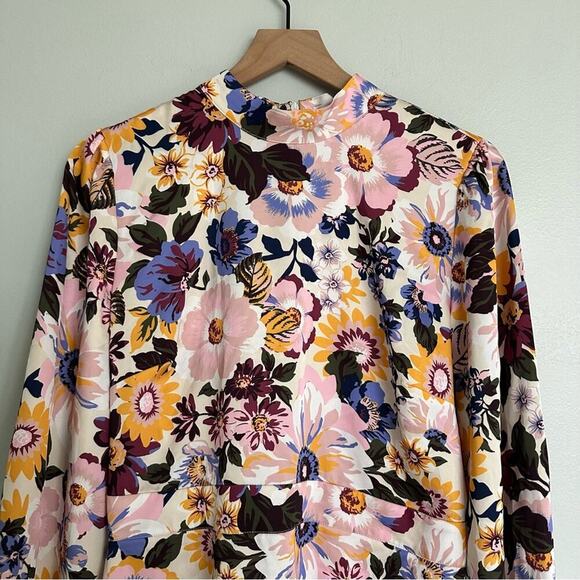 JustFab Birch Floral Shift Dress - Picture 7 of 10